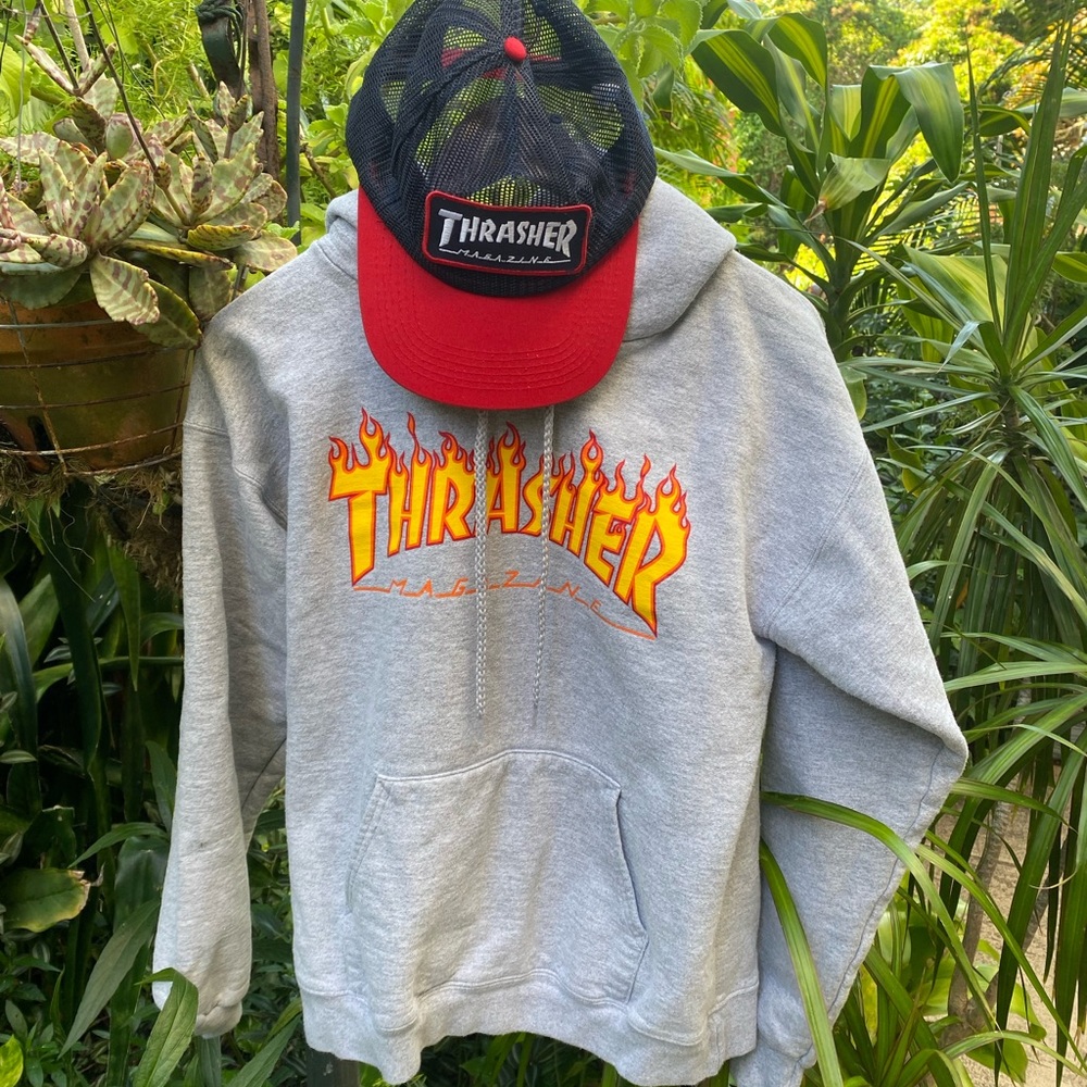 Thrasher Magazine Gray Hoodie Small with Flame Graphic plus trucker hat